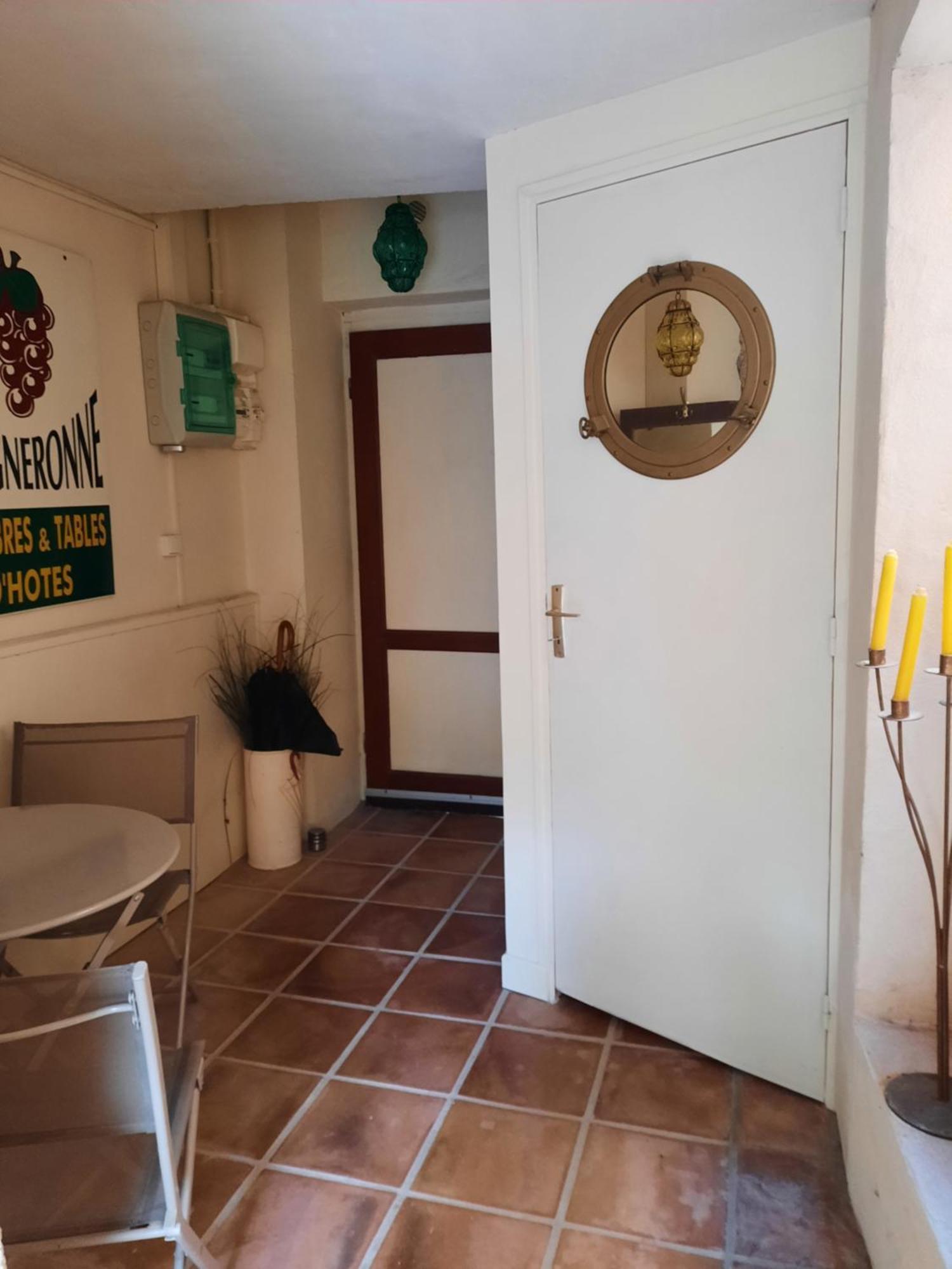 gite la petite vigneronne Montagnac  Exterior foto